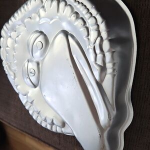 Wilton Sesame Street Muppets Big Bird Face Cake Pan (502-7400)